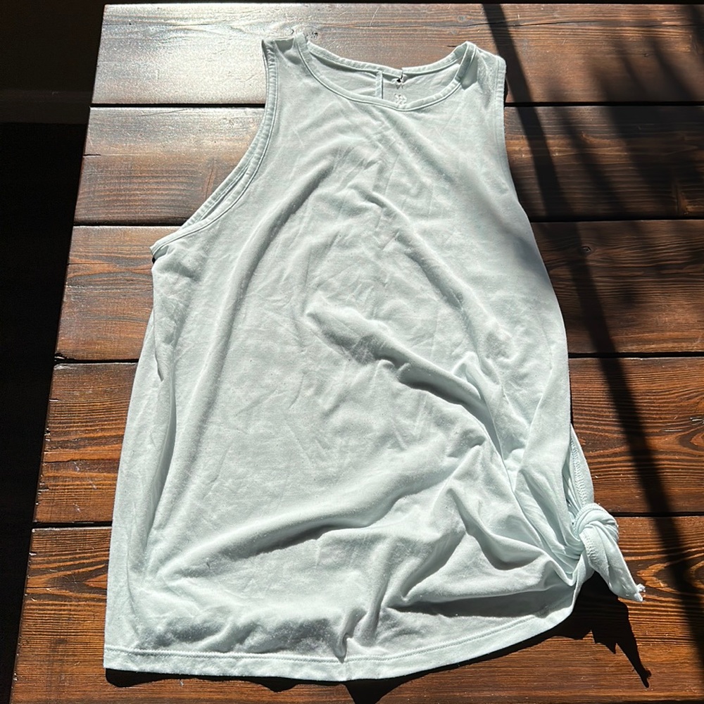 athletic top